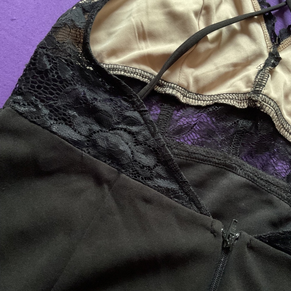 Women Black mini dress